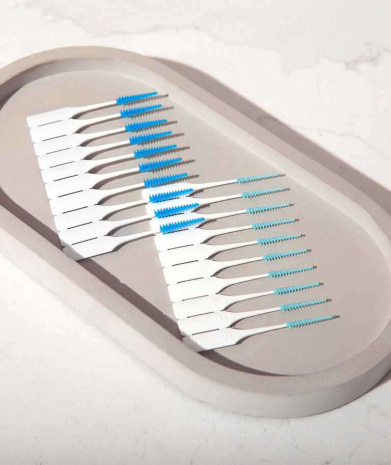 emoform-brushncleanu-sp3