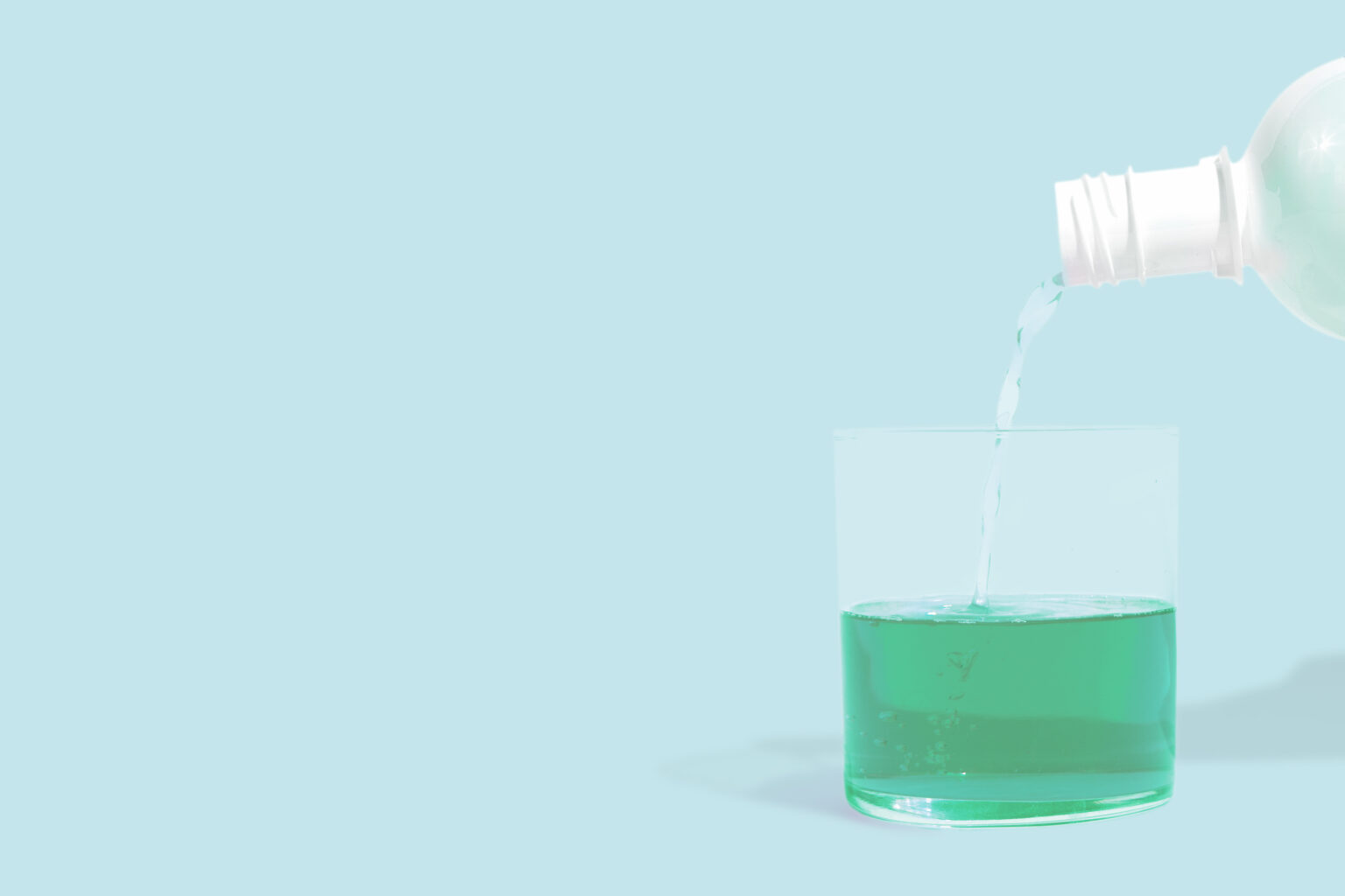 emoform_sensitive_mundbad_bearbeitet_farbe (1)